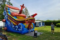 Der Campingplatz Nordenham an der Weser bietet den Campern mit Wohnmobil und Zelten viele Event und Veranstaltung wie das Luftschloss als Schiff f&uuml;r Kinder zum spielen an